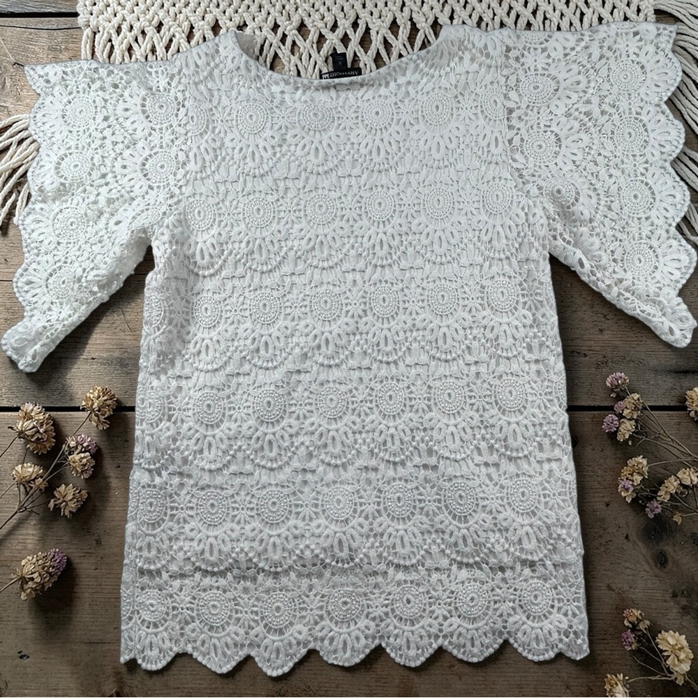 Anthony Original White Crochet Lace Blouse Sz S Boho Scalloped Hem Feminine Top - Picture 9 of 11
